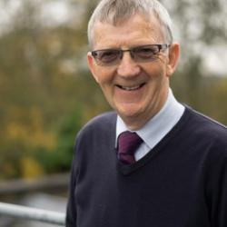 Dr Rod  Lynch