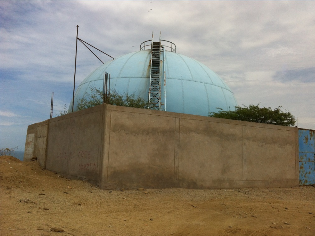 Christiana - Water tank in Peru